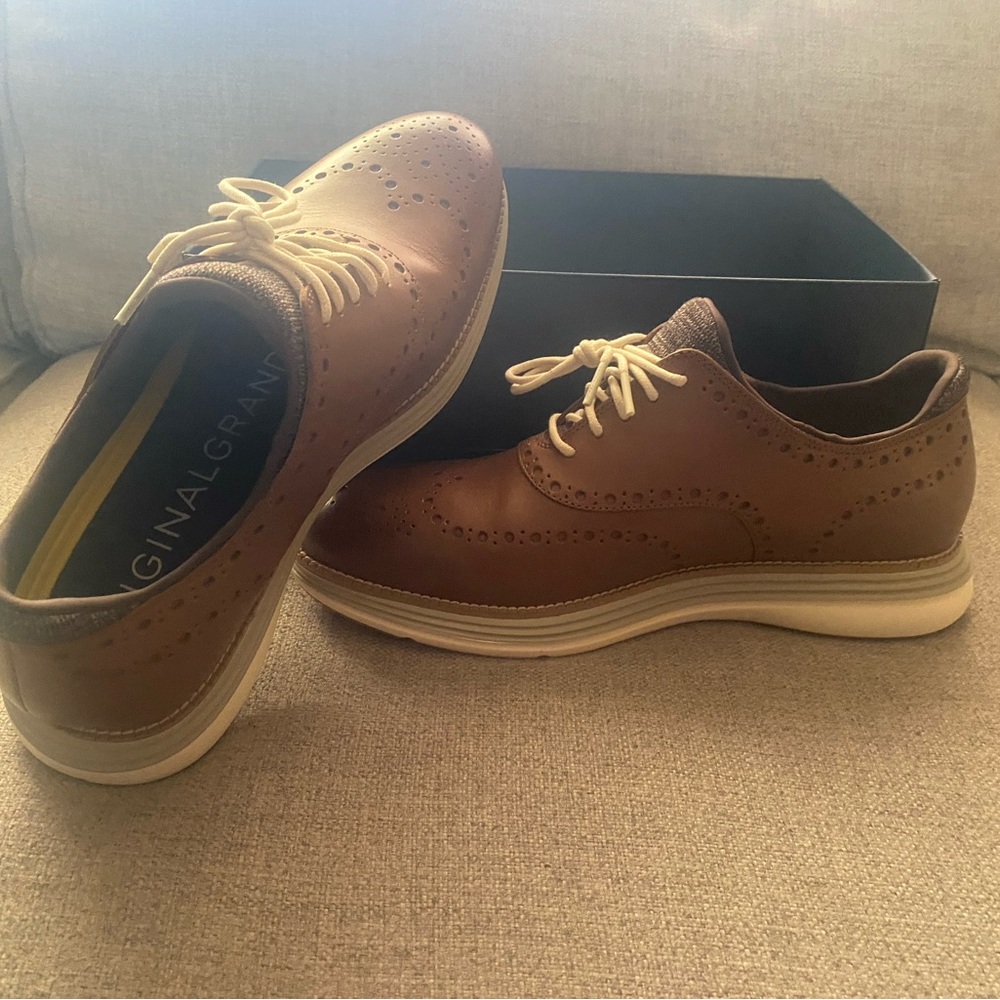 Cole Haan Mens casual dress shoes